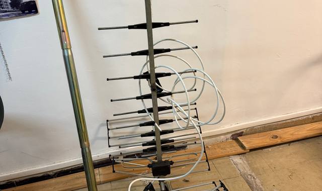 Téléphonie, Internet antenne rateau avec mat + connexion