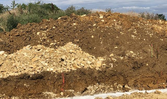Terre et gravats terre 80m3