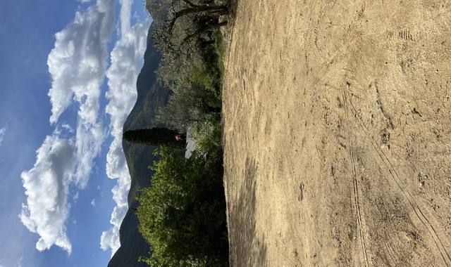 Terre et gravats terre ( suite chantier construction maison)