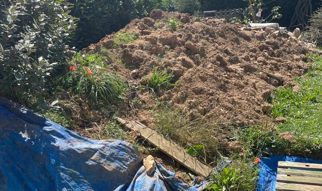 Terre et gravats terre de jardin