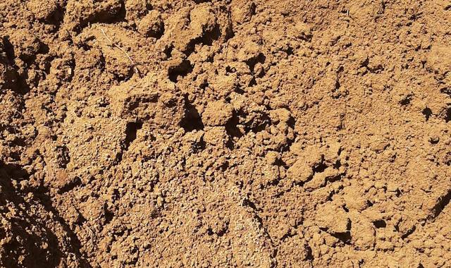 Terre et gravats terre