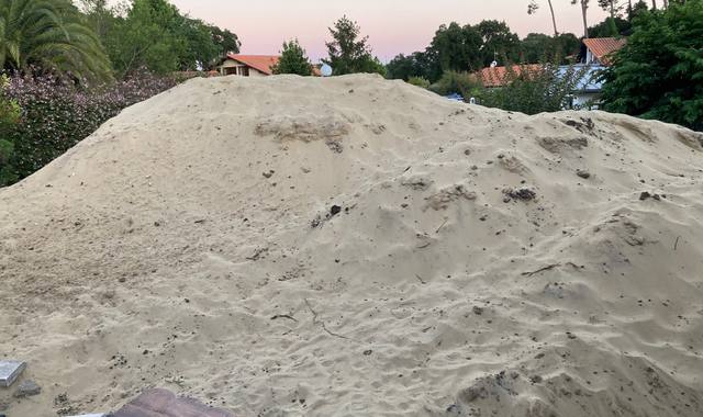Terre et gravats Sable