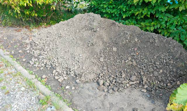 Terre et gravats terre fertiles