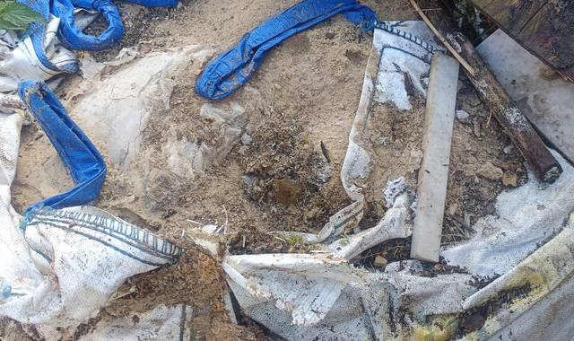 Terre et gravats de big bah de sable complet