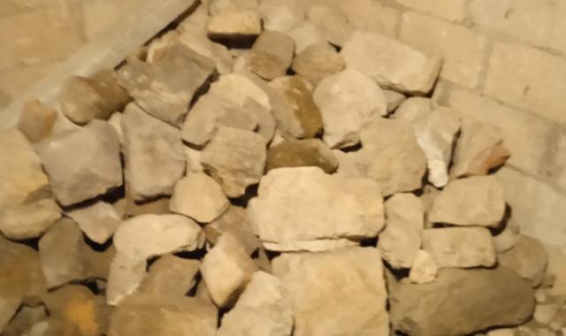 Terre et gravats gros caillou