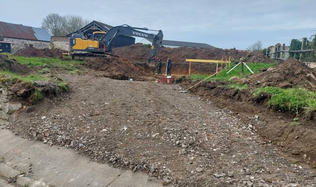 Terre et gravats uRGENT donne terre végétale