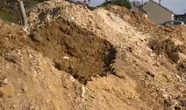 Terre et gravats terre plus gravats