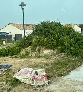 Terre et gravats Terre de remblais et gravât