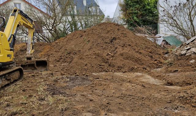 Terre et gravats terre végétale