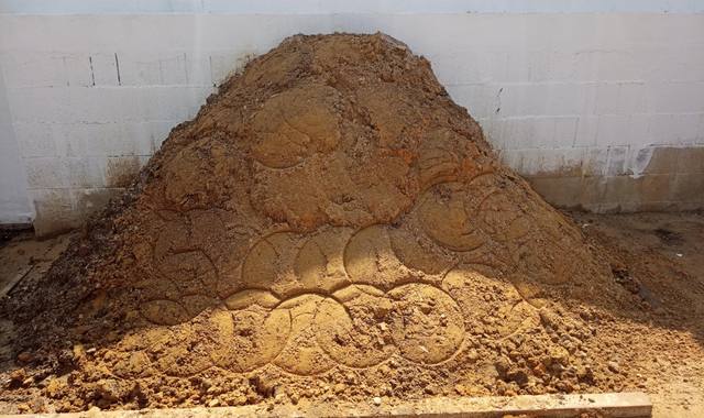 Terre et gravats 3 à 4 M3 de sable