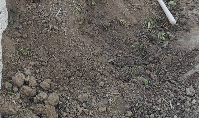 Terre et gravats terre végétale en excellent état