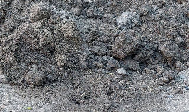 Terre et gravats terre