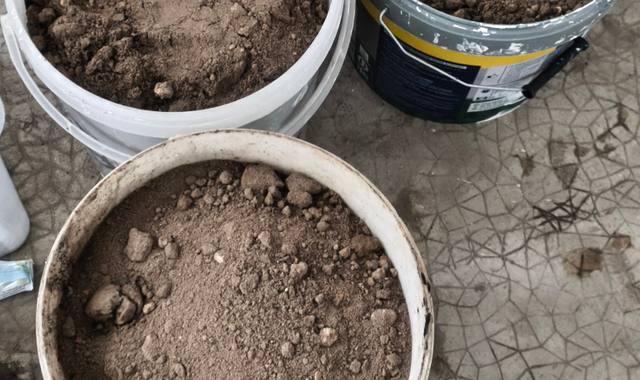 Terre et gravats sable et gravat