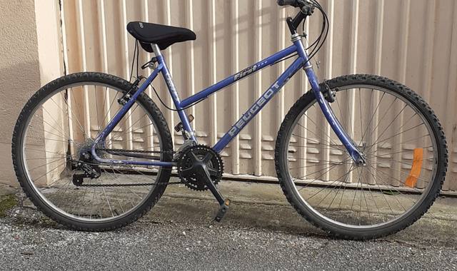 Vélo vélo Peugeot taille junior
