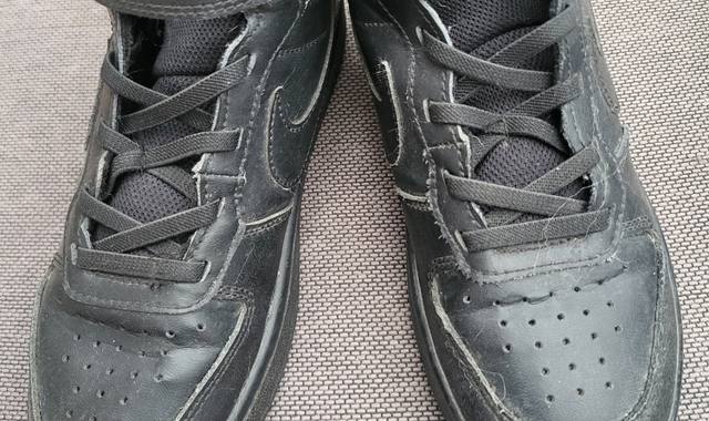 Vêtements baskets NIKE taille 33