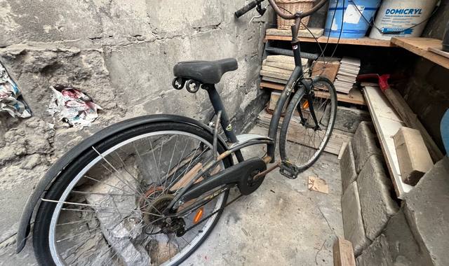 Vélo vélo à restaurer pour bon bricoleur