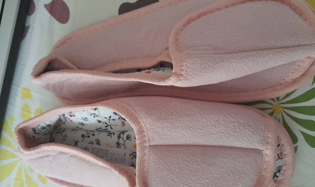 Vêtements pantoufle ouverte