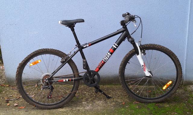 Vélo vélo enfant en bon état.