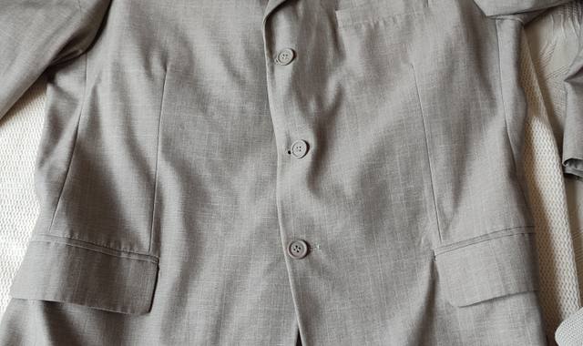 Vêtements costume beige T 42