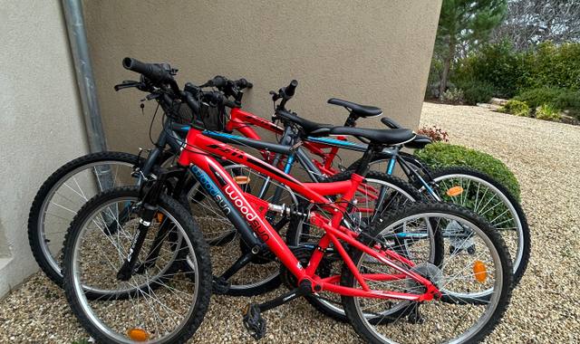 Vélo 4 vélos adolescent + 1 vélo de course homme