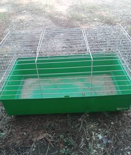 Accessoires pour animaux une cage pour hamster ou autre.