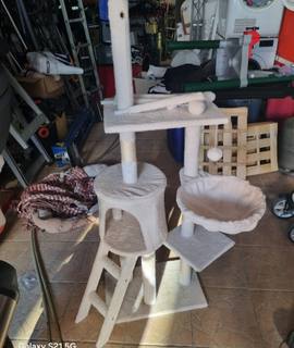 Accessoires pour animaux arbre a chat