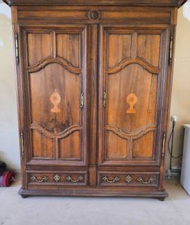 Antiquités armoire ancienne