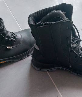 Auto-Moto chaussures sécurité, ou moto. Pointure 43