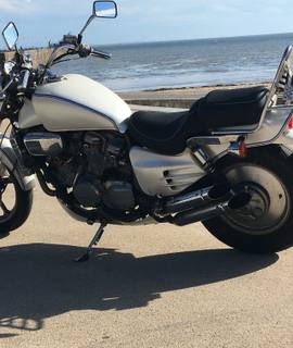 Auto-Moto moto Honda 750 VFCH pour pièces
