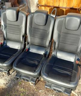 Auto-Moto 3 sieges arrière de GRAND SCENIC III.