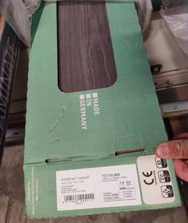 Bricolage lames parquet stratifié