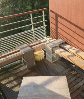 Bricolage poutres et moellons - Ancien banc DIY