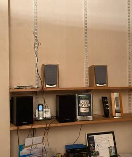 Bricolage crémaillères métalliques + planches pin