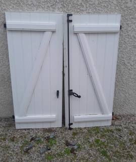 Bricolage une paire de volets en PVC