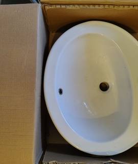 Bricolage vasque céramique blanche