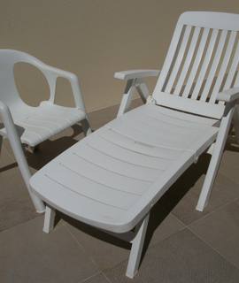 Camping 1 transat et 4 chaises de jardin