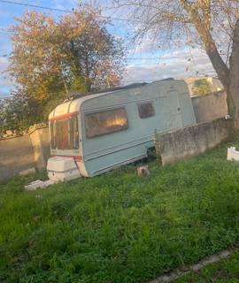 Camping caravane vide
