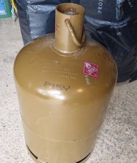 Camping une bouteille de gaz Propane 13kg pleine