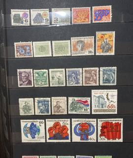 Collection timbres du MONDE - 09.05
