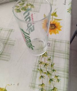 Divers verre sport sirop