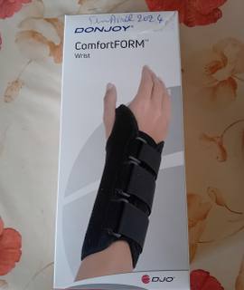 Divers attelle poignet droit