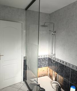 Divers paroi de douche vitre sécurisée a décoller sur place