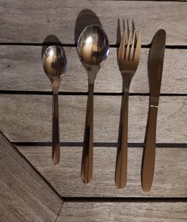 Divers lot de couverts