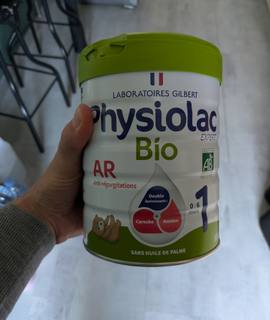 Divers 2 boîtes physiolac bio 1er age AR