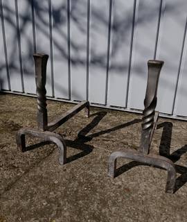 Divers chenets pour insert ou cheminée