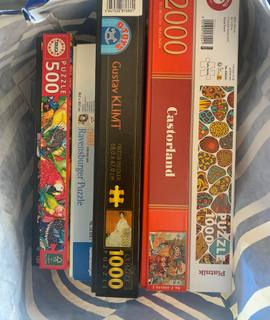 Divers lot de puzzles de 500 à 2000 pièces