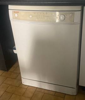 Electroménager lave vaisselle