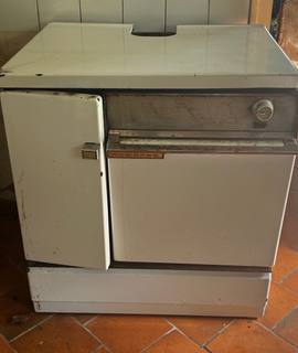 Electroménager cuisiniére à bois