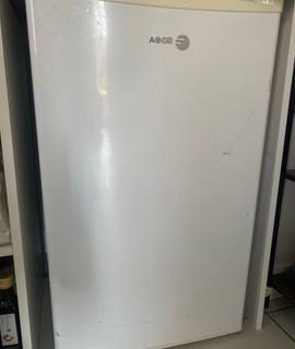 Electroménager frigo top bon état idéal pour démarrer 😊