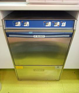 Electroménager lave vaisselle professionnel de restauration SILANOS